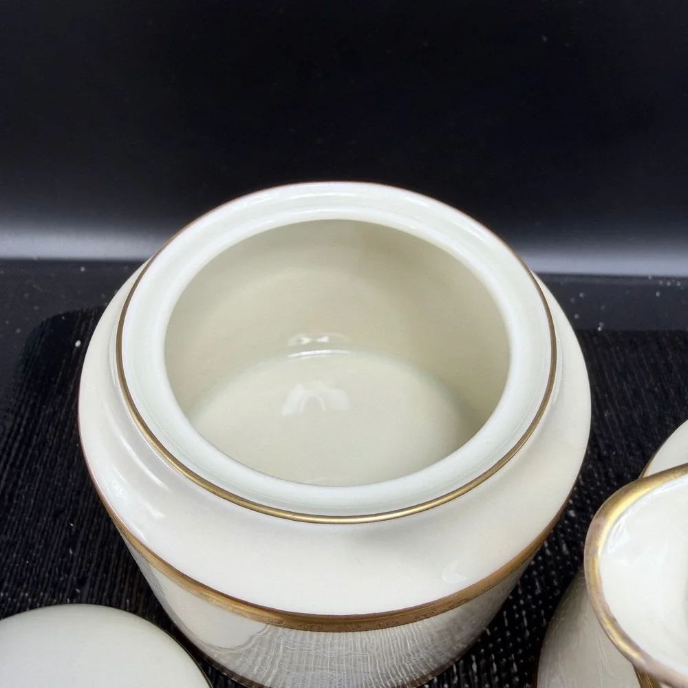 Mikasa Antique Lace L5531 Creamer and Sugar Bowl Set Gold Trim Fine China Japan‎